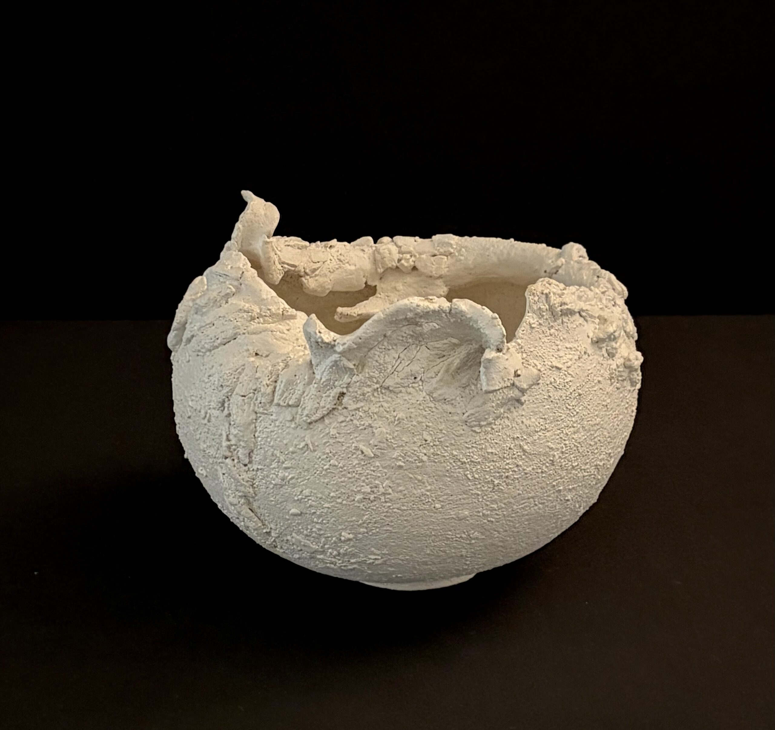 VASO SCULTURA BIANCO ROTONDO DISGREGATO - immagine 11