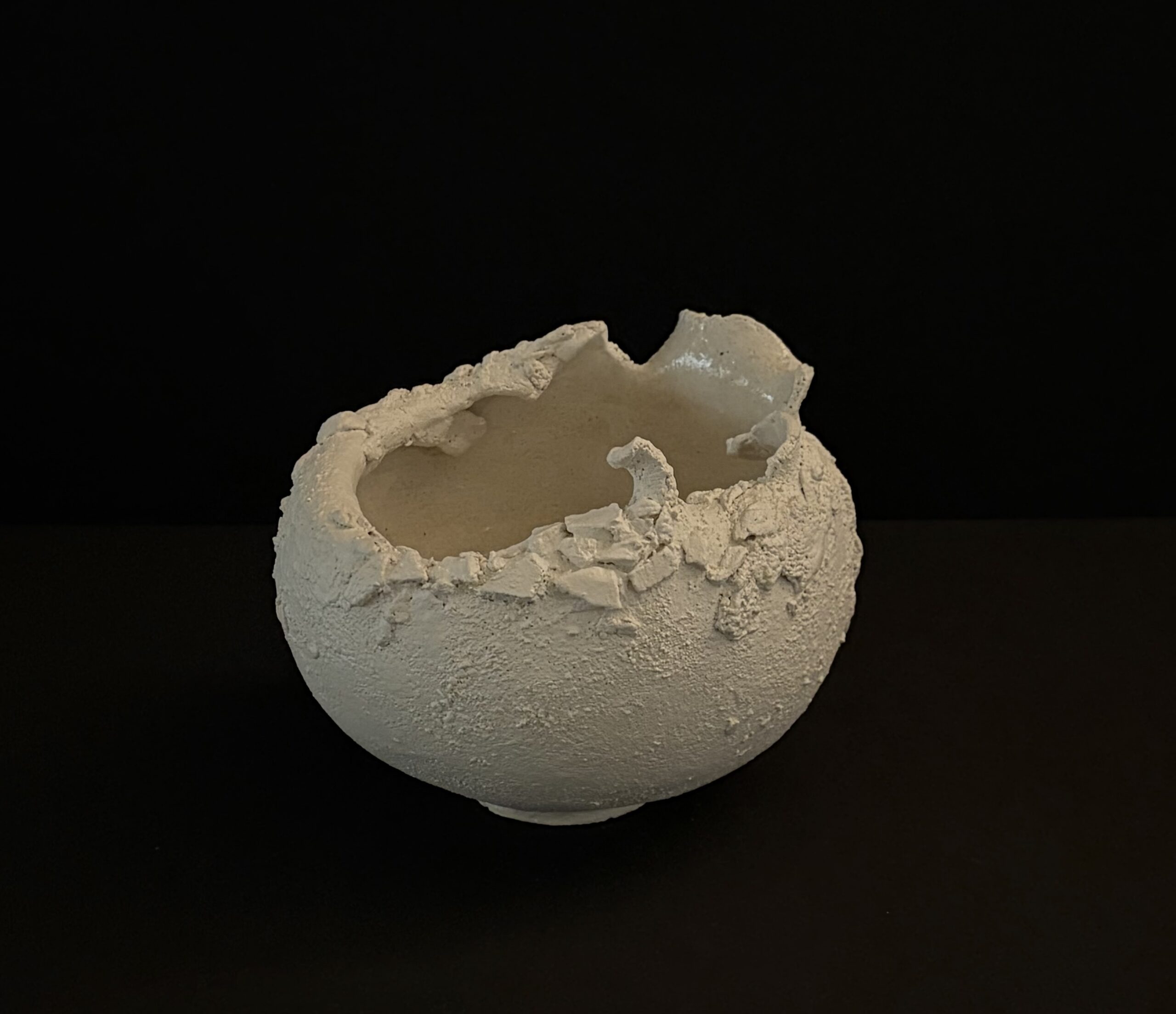 VASO SCULTURA BIANCO ROTONDO DISGREGATO - immagine 8