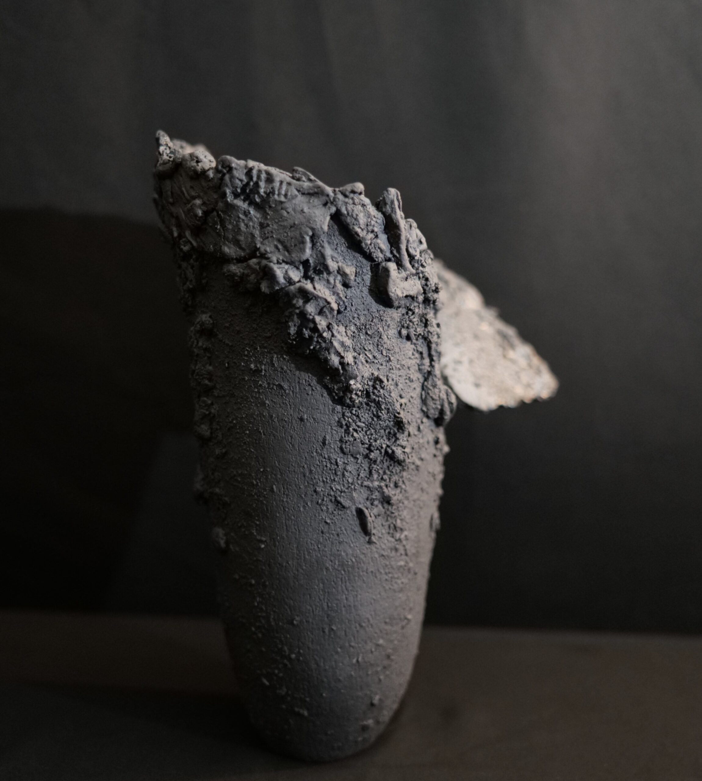 VASO SCULTURA NERO - immagine 5