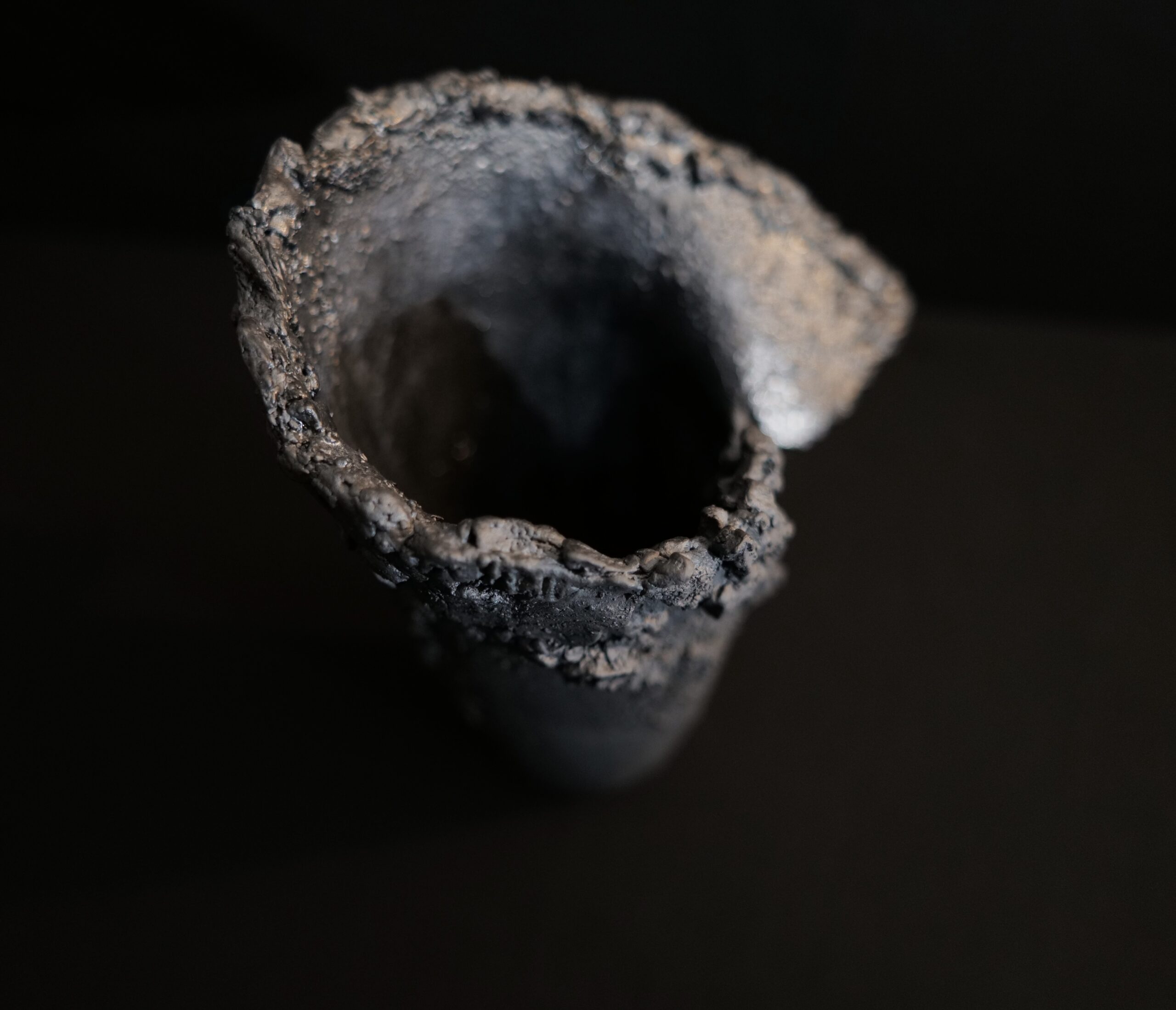 VASO SCULTURA NERO - immagine 7