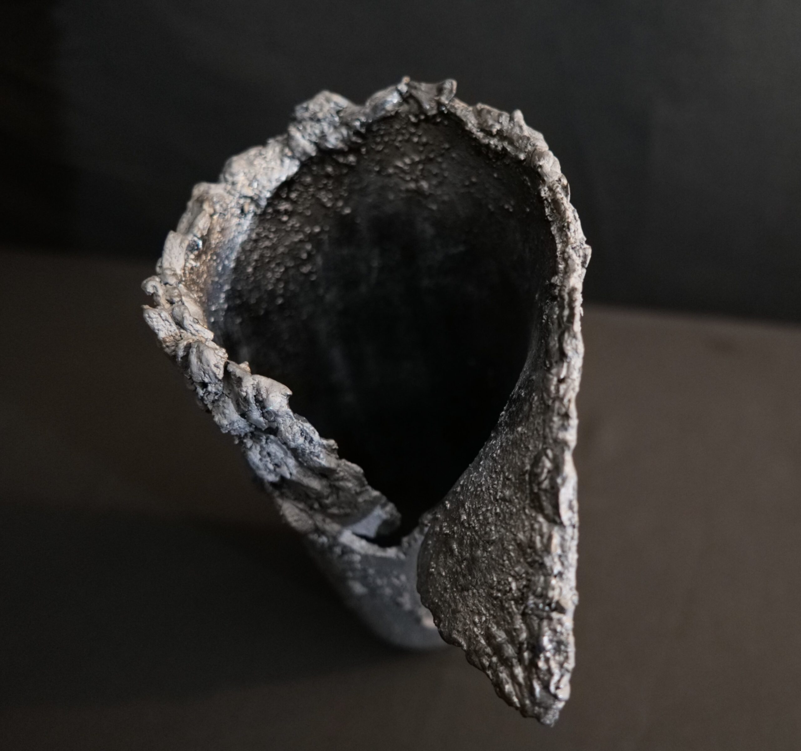 VASO SCULTURA NERO - immagine 6
